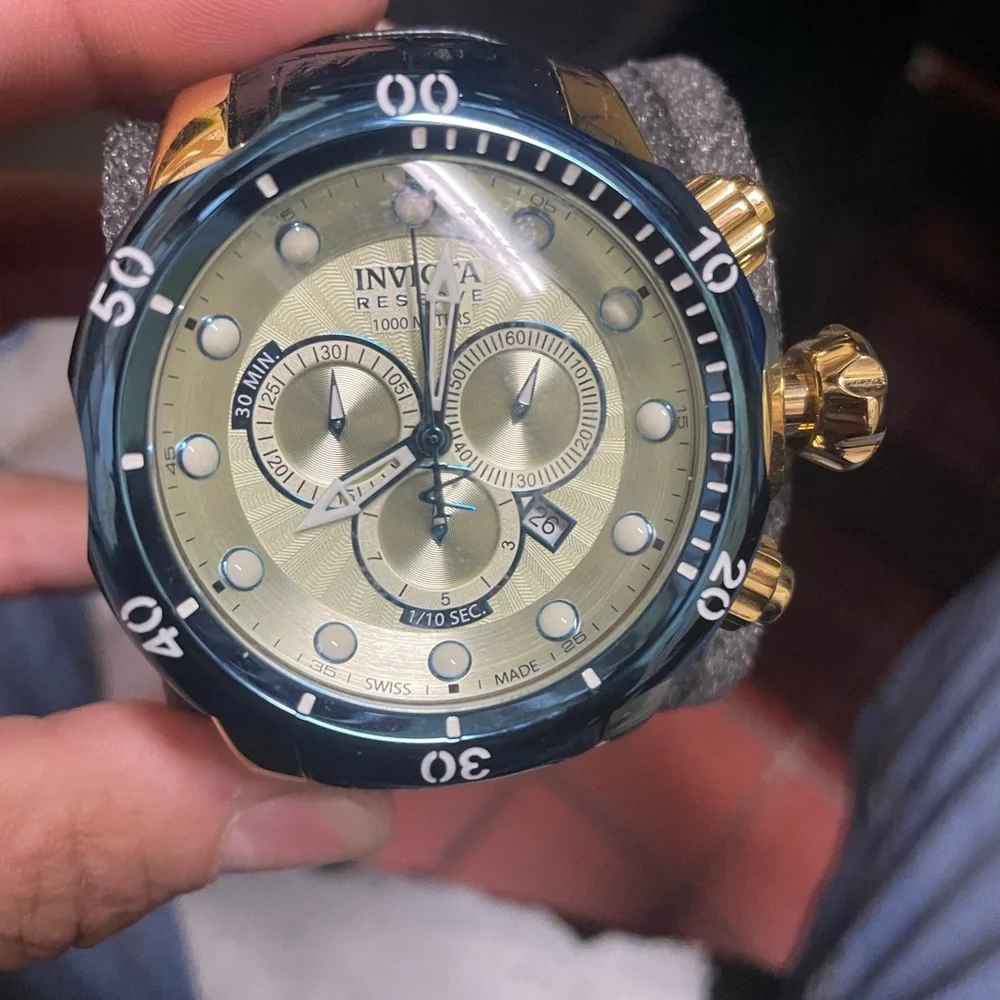 Invicta - Picture 2 of 5